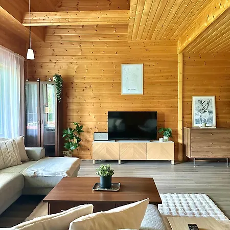 Njalla, Aurora By The