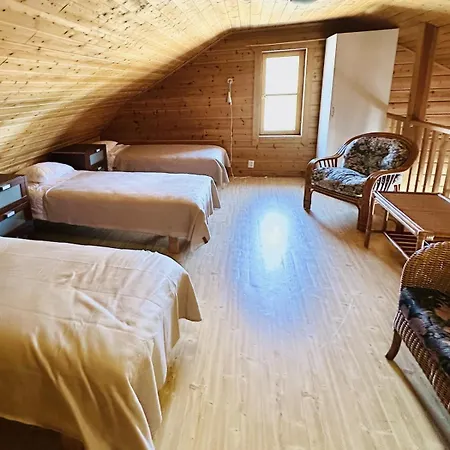 Chalet Njalla, Aurora By The *